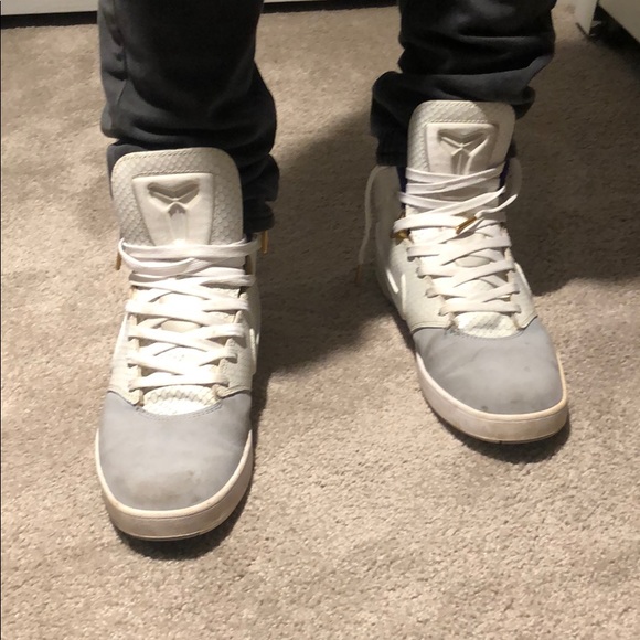 Nike gray sneakers - Picture 2 of 8